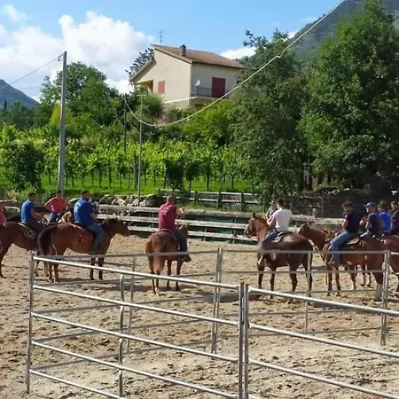 Κατάλυμα σε φάρμα Belmonte Ranch *